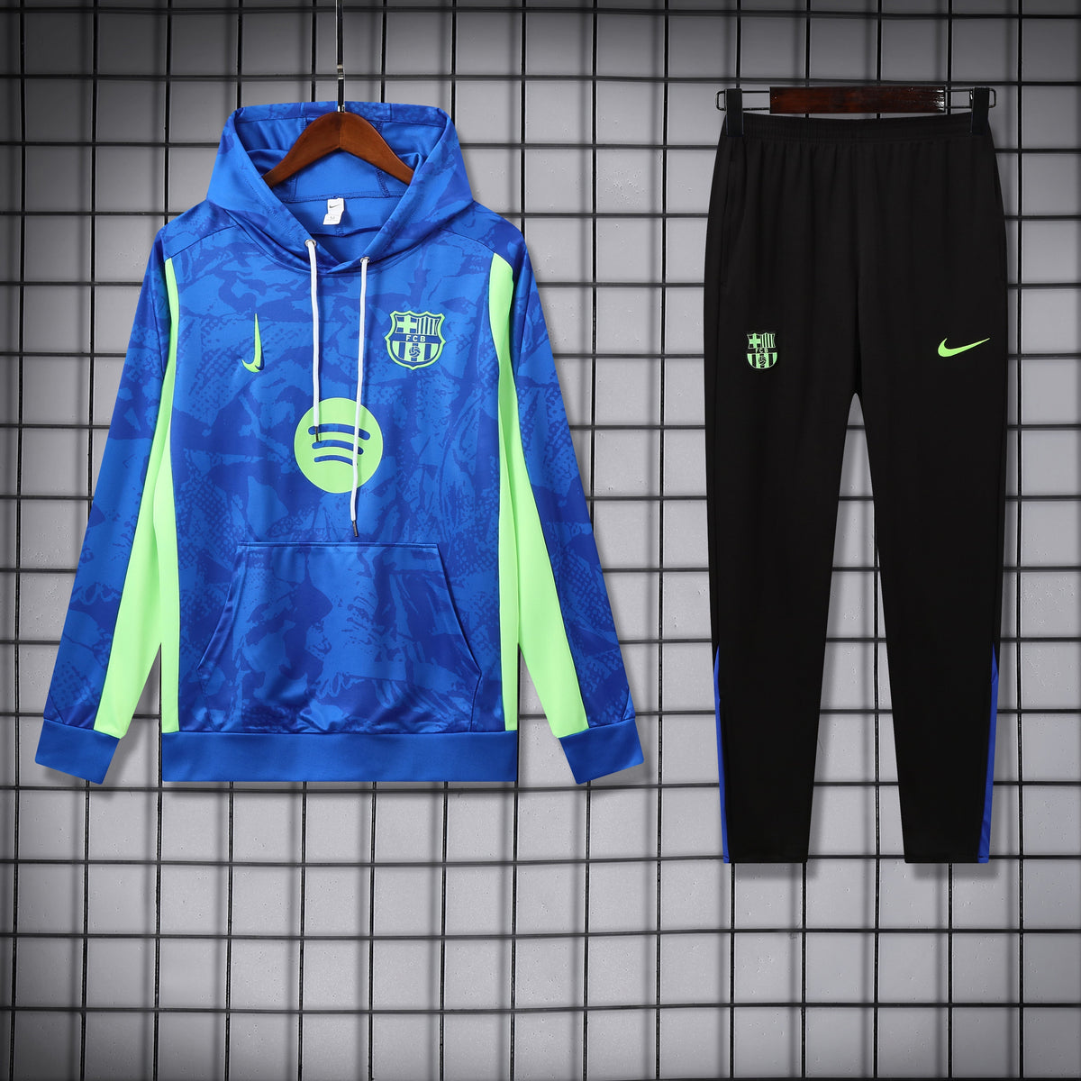 Nike Football Hoodie Set