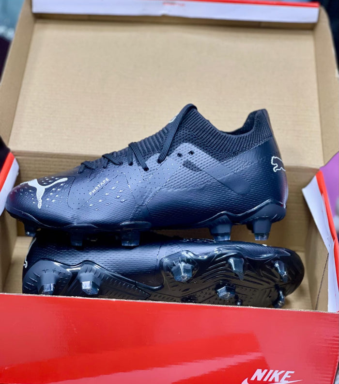 Football shoes